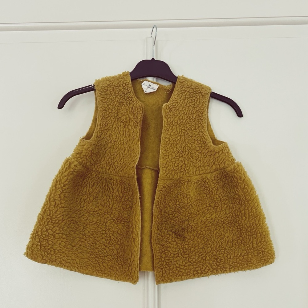 Le Petit Coco Mustard Vest